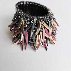 NWOT Spike Like & Metal Beads Gunmetal Bracelet